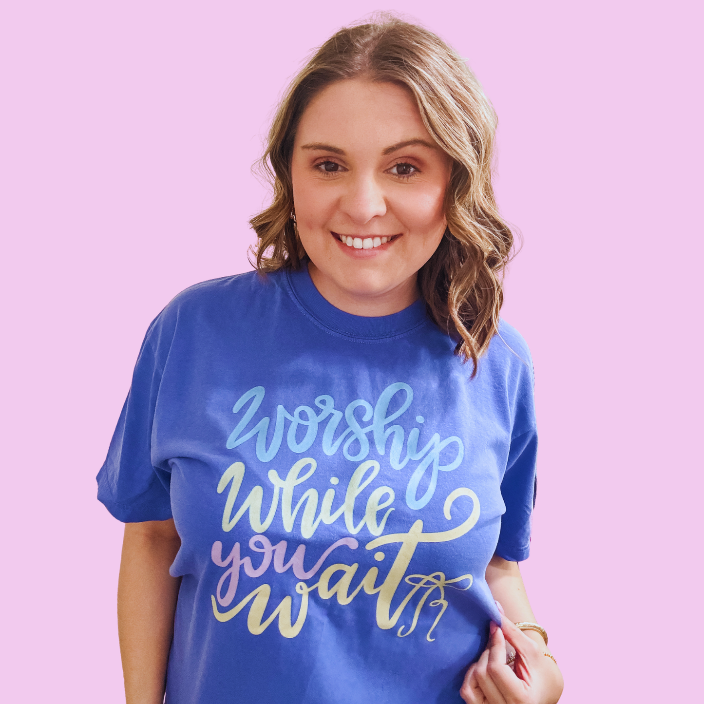 Worship While You Wait Graphic Tee | Christian Faith Shirt | Walker James Boutique